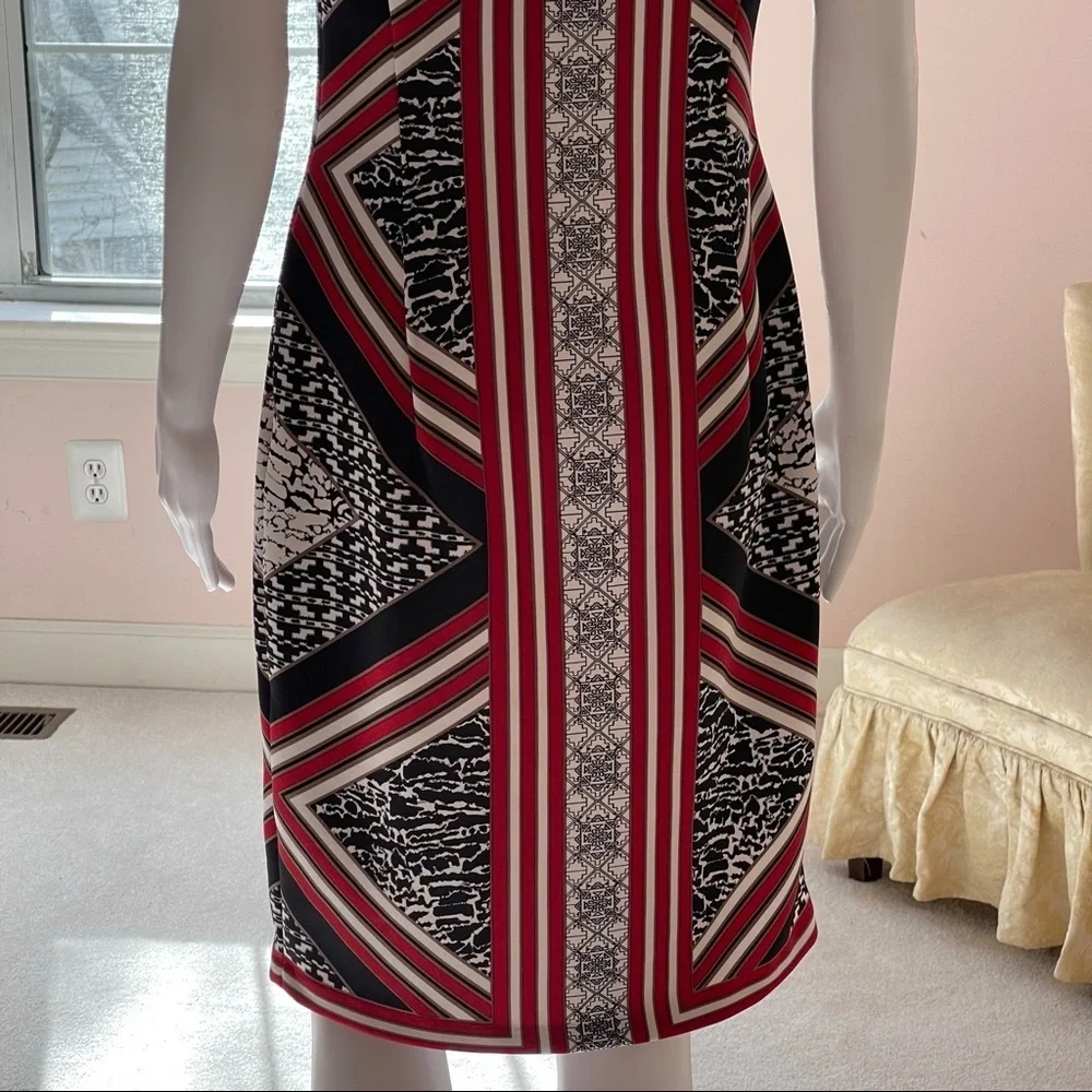 Maggy L Women’s Sleeveless V-neck Geometric Sheath  Midi Dress size 8 - Picture 13 of 14